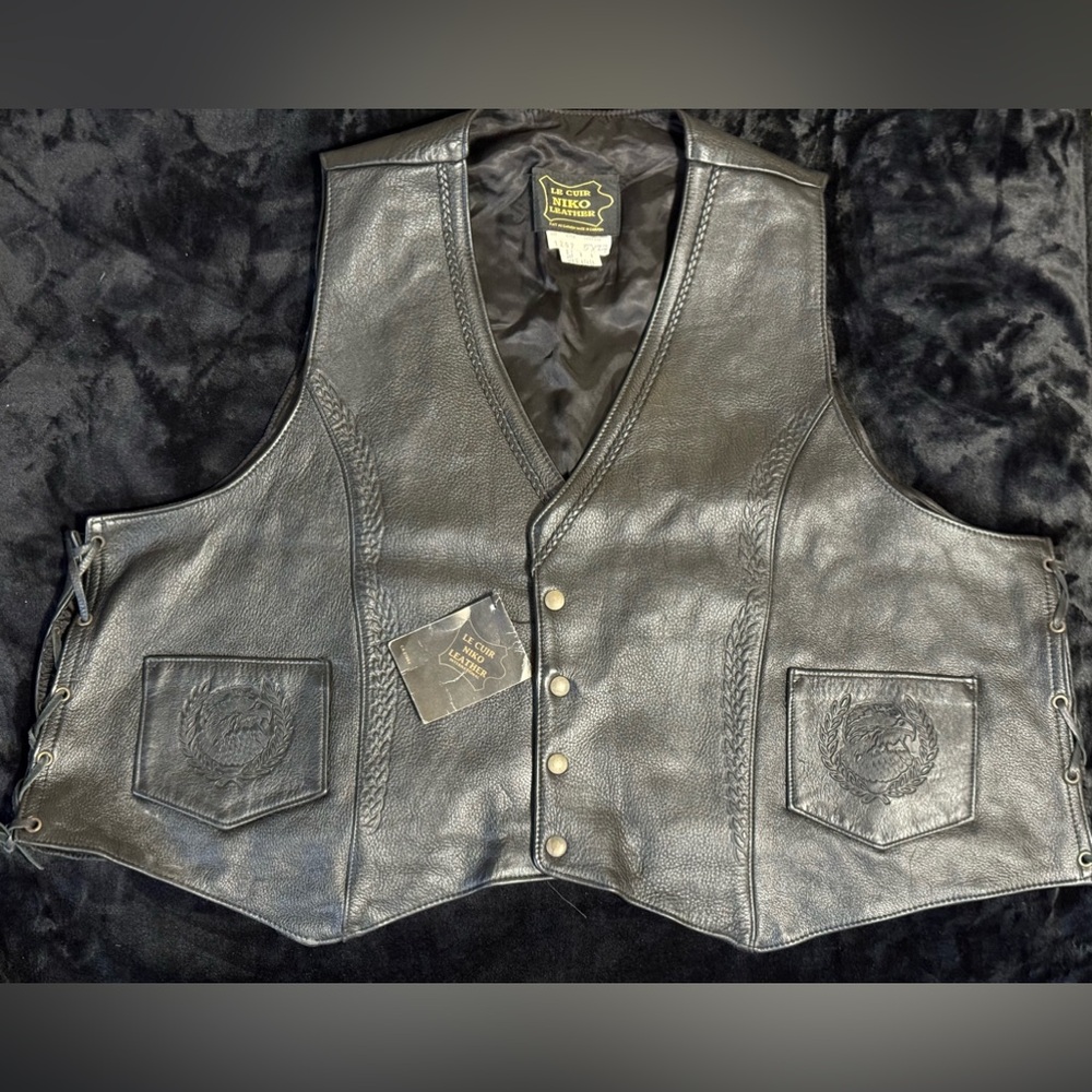 Men’s Leather embossed vest - 5XL NWT